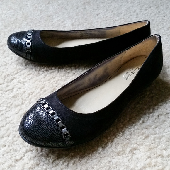 NWOT Naturalizer Hamlet Flats in Black 6.5M - Picture 3 of 6